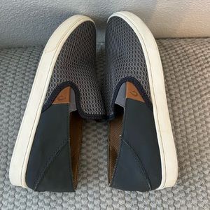 Womens olukai slip on sneakers size 7.5